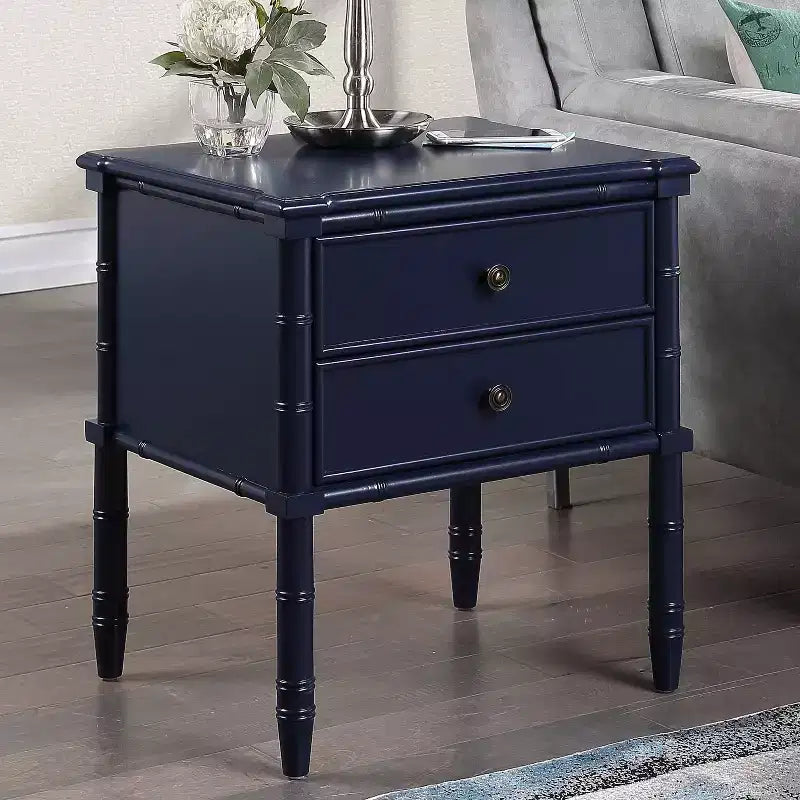 Table de chevet Comfort Pointe Ellison bleu nuit : style côtier, 2 tiroirs, cadre en MDF et peuplier, 63,5 cm H x 58,4 cm L