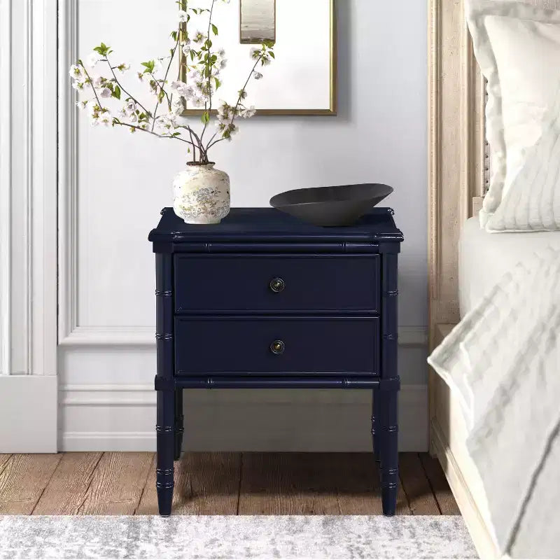 Table de chevet Comfort Pointe Ellison bleu nuit : style côtier, 2 tiroirs, cadre en MDF et peuplier, 63,5 cm H x 58,4 cm L