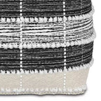 Pouf carré Highland Blanc/Beige/Noir - WyndenHall : Intérieur/Extérieur, Résistant aux UV, Capacité 113 kg