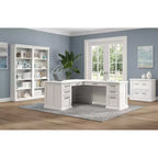 Classeur latéral moderne en bois blanc - Collection Abby - Martin Furniture : Portes Shaker, panneaux à lattes, blocs multiprises intégrés