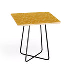 Table d'appoint jaune/noir Heather Dutton Rise and Shine - Deny Designs : Bouleau de la Baltique, pieds en acier, conçu par un artiste