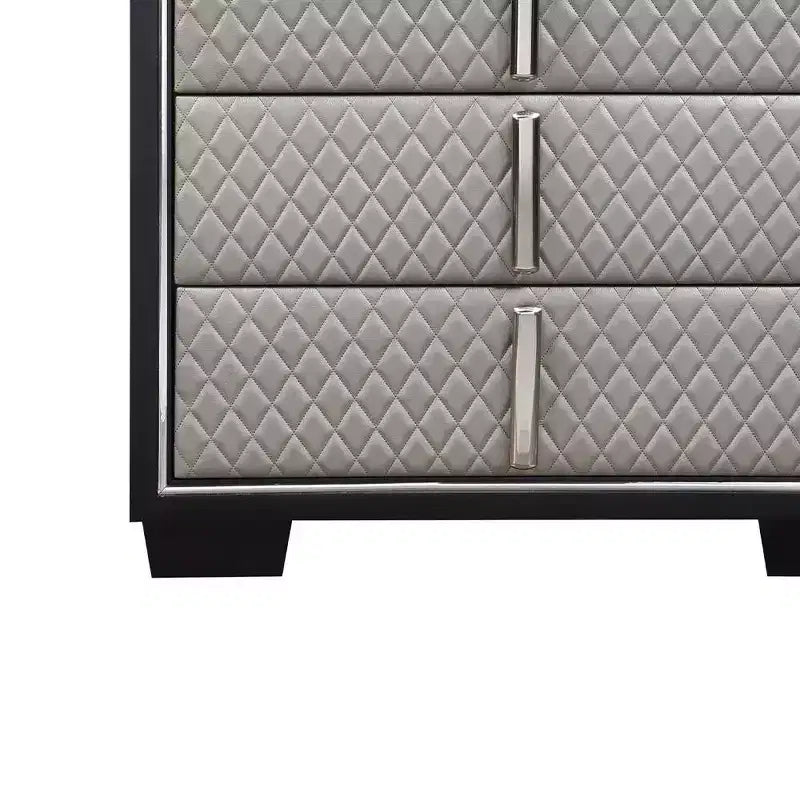 Tiroir de rangement décoratif Nicola 38 po, simili cuir argenté et fini noir – Acme Furniture