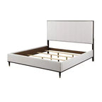 Grand lit «Eastern King» 80,25 po, modèle Carena, tissu gris clair, fini blanc et brun – Acme Furniture : Structure en bois rembourrée de style contemporain