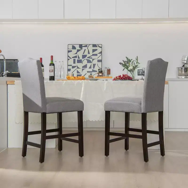 Costway Lot de 2 tabourets de bar en tissu avec clous décoratifs Hauteur comptoir Chaises de salle à manger Gris/Beige