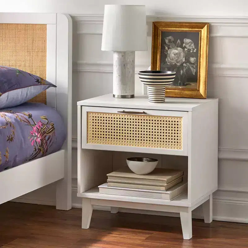 Table de chevet Andros avec façade de tiroir en cannage synthétique - Buylateral
