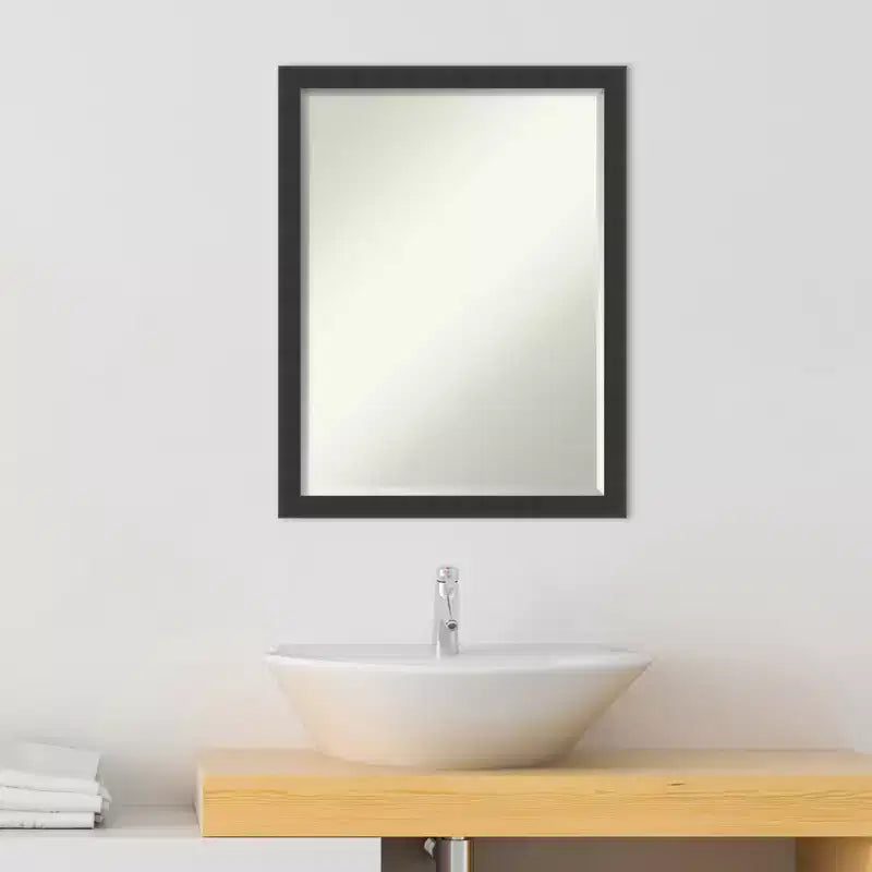 Miroir mural de salle de bain Amanti Art Mezzanotte noir biseauté en bois 26 x 20 po