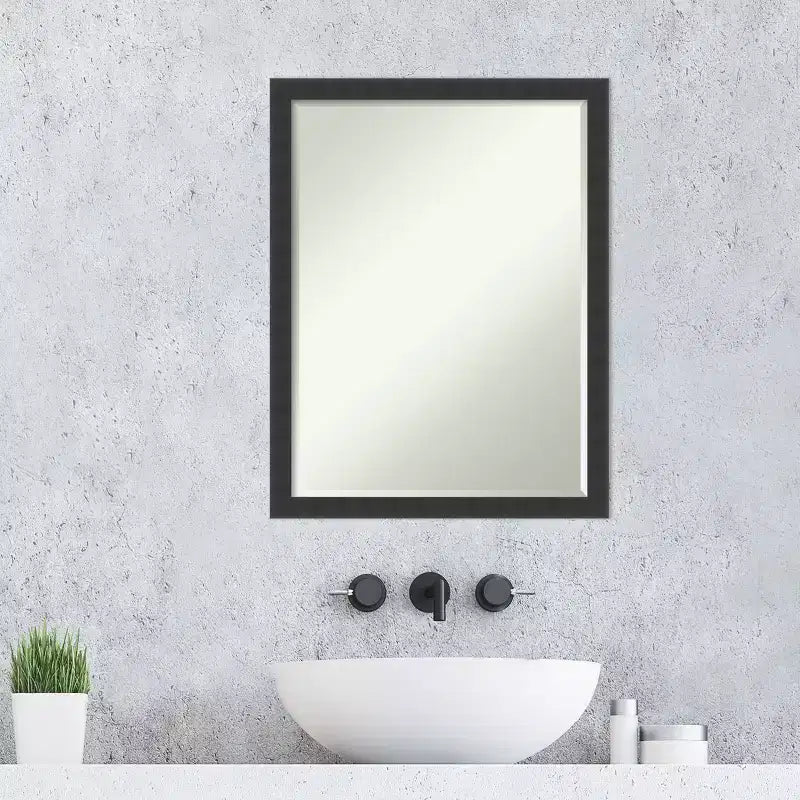 Miroir mural de salle de bain Amanti Art Mezzanotte noir biseauté en bois 26 x 20 po