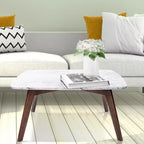 Table basse carrée Vezzana 31 de la collection Bianco en marbre blanc de Carrare italien