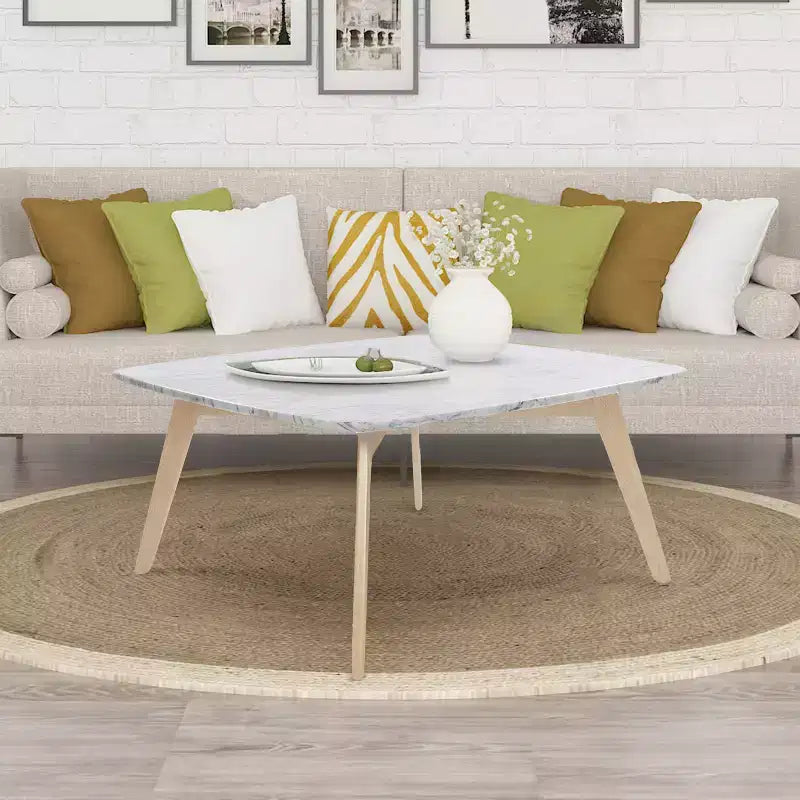 Table basse carrée Vezzana 31 de la collection Bianco en marbre blanc de Carrare italien