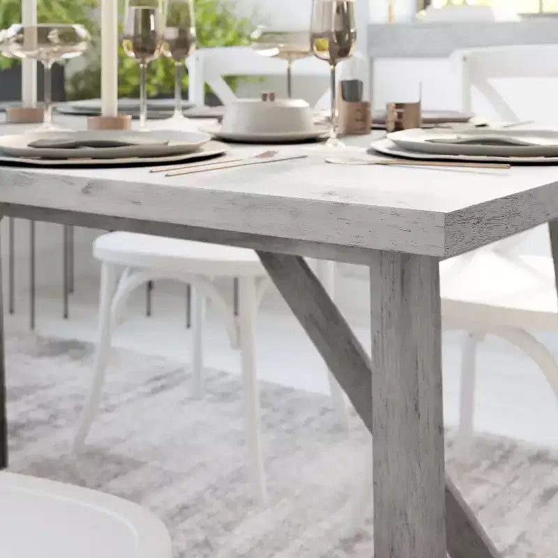 Table de salle à manger Emma et Oliver en bois avec piètement tréteau