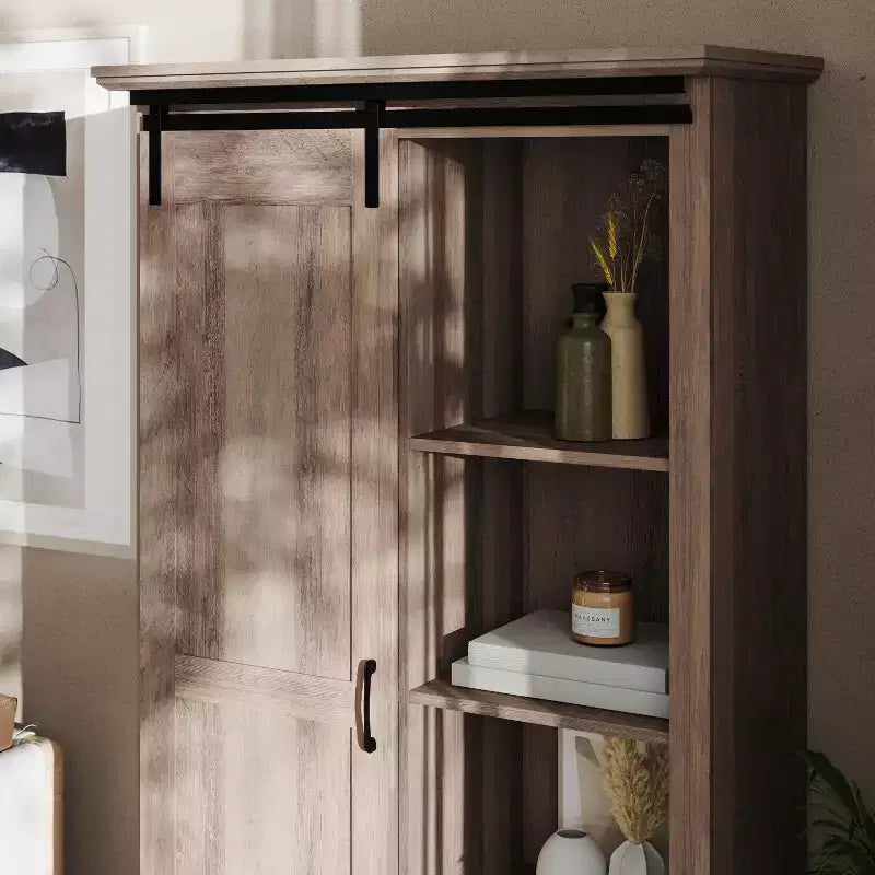 Flash Furniture Harrison Armoire/bibliothèque rustique de style campagnard avec porte de grange coulissante et étagères réglables