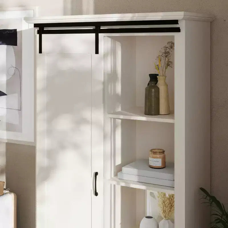 Flash Furniture Harrison Armoire/bibliothèque rustique de style campagnard avec porte de grange coulissante et étagères réglables