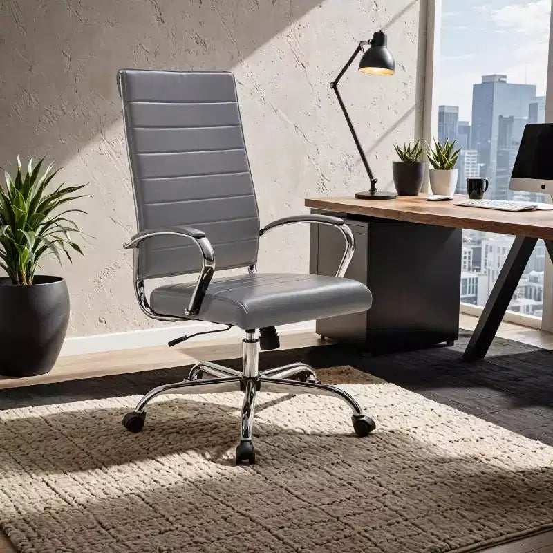Chaise de bureau LeisureMod Benmar en cuir côtelé à dossier haut - Chaise de bureau exécutive moderne pivotante et inclinable - Base chromée
