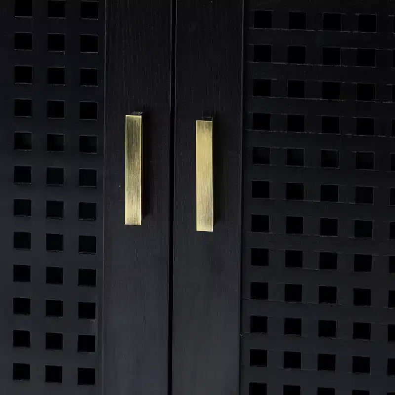 Meuble de rangement Alexis à 3 portes avec motifs en treillis | HULALA HOME
