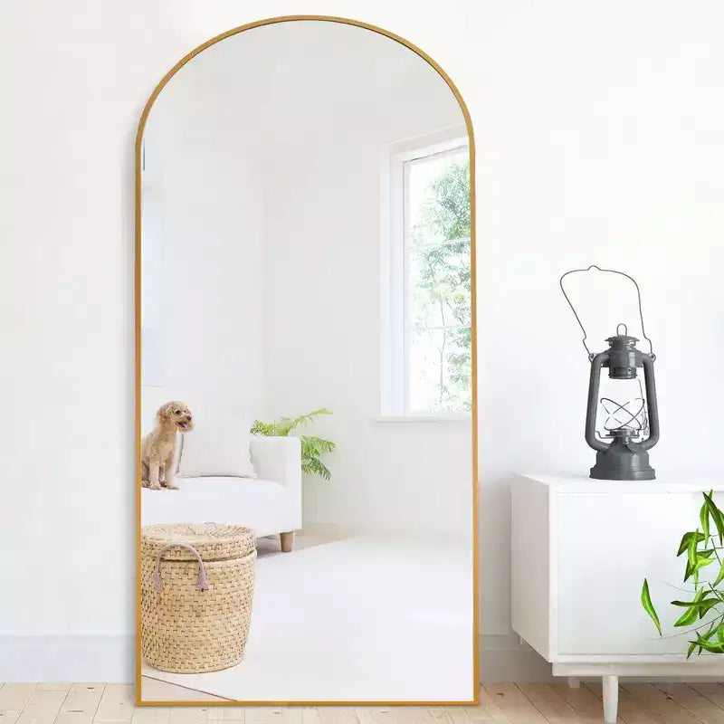 Miroir sur pied plein-corps en arche avec cadre métallique Dovelina