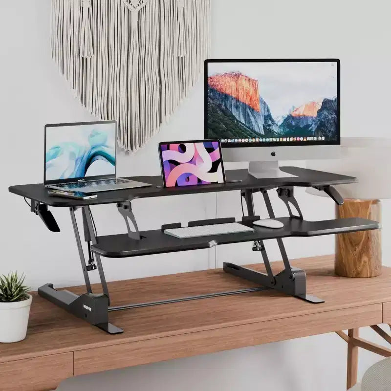 Mount-It! Grand convertisseur de bureau assis-debout avec plateau de 47 pouces, noir