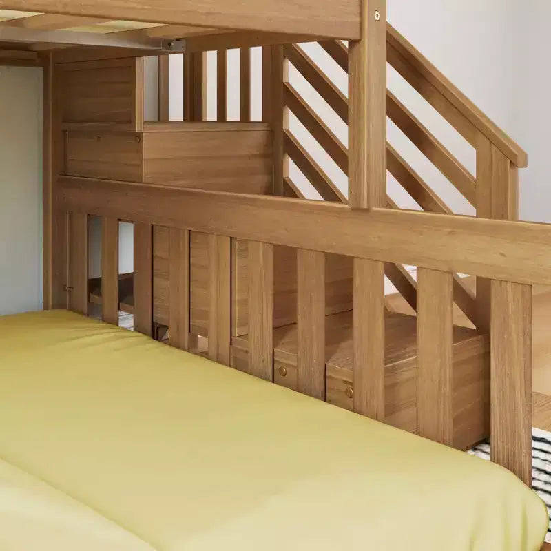 Lit superposé bas Max & Lily en bois (lits jumeaux sur lit double) pour enfants avec escalier