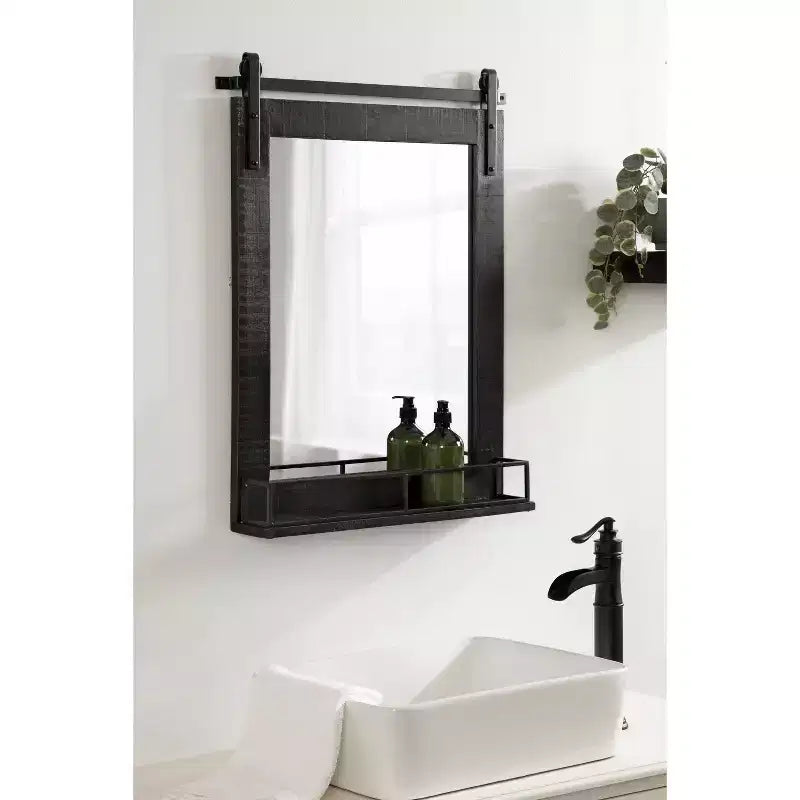 Miroir mural encadré 24 x 31 Cates avec étagère – Kate & Laurel All Things Decor