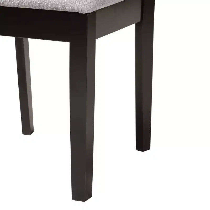 Ensemble de chaises de salle à manger modernes en tissu et bois Genesis de Baxton Studio