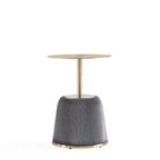 Manhattan Comfort Ensemble de 2 tables basses et tables d'appoint Anderson en similicuir avec plateau en métal
