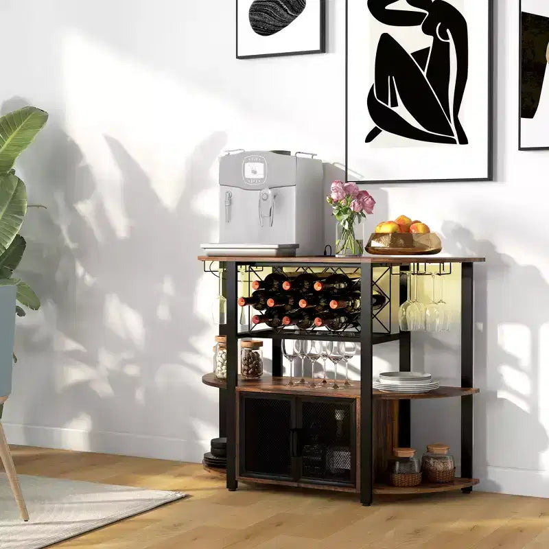 Meuble à vin HOMCOM avec station de recharge et lumières LED, meuble bar avec porte-bouteilles, porte-verres, portes grillagées et étagères ouvertes, marron rustique
