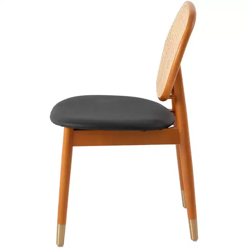 Chaise de salle à manger en osier LeisureMod Holbeck avec assise en cuir rembourrée et pieds en bois de hêtre, lot de 4