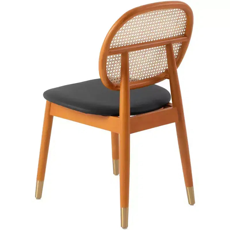 Chaise de salle à manger en osier LeisureMod Holbeck avec assise en cuir rembourrée et pieds en bois de hêtre, lot de 4