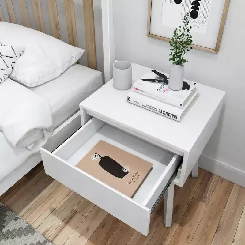 Table de chevet en bois massif Plank+Beam avec tiroir de rangement, petite table d'appoint moderne