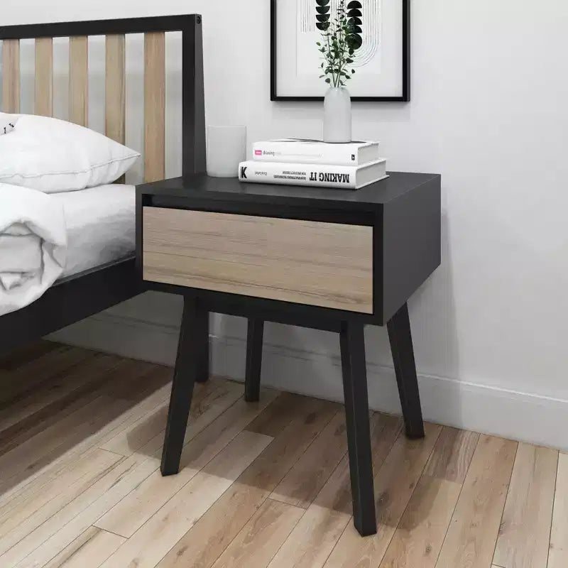 Table de chevet en bois massif Plank+Beam avec tiroir de rangement, petite table d'appoint moderne