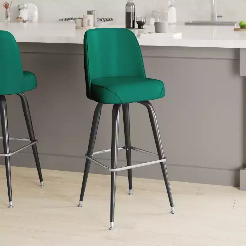 Tabouret de bar Emma et Oliver en métal avec siège baquet pivotant