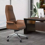Chaise de bureau LeisureMod Summit à dossier haut en cuir vegan avec cadre en aluminium, pivotante et inclinable, chaise de bureau ergonomique réglable pour le bureau à domicile