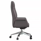 Chaise de bureau LeisureMod Summit à dossier haut en cuir vegan avec cadre en aluminium, pivotante et inclinable, chaise de bureau ergonomique réglable pour le bureau à domicile
