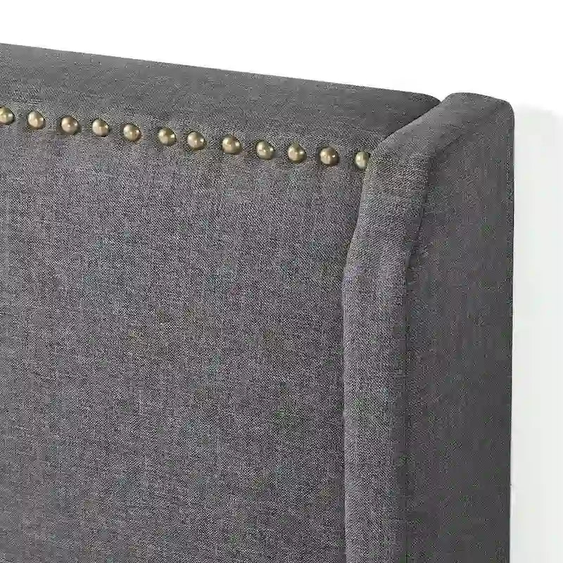 Lit plateforme capitonné à oreilles gris foncé avec tête de lit cloutée – Double, Queen ou King