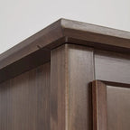 Armoire 2 portes avec 2 tiroirs et poignées métalliques en pin massif, coloris Expresso / Cerisier / Noyer – Meuble unique
