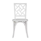 Chaise de salle à manger Merrick Lane en bois massif, empilable, avec dossier orné et finition élégante