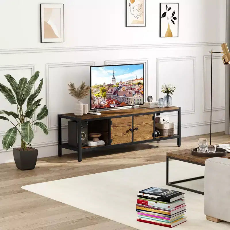 Meuble TV WhizMax de 58 po avec rangement, jusqu'à 65 po, meuble TV en bois pour salon, deux espaces de rangement fermés et étagères ouvertes, marron rustique
