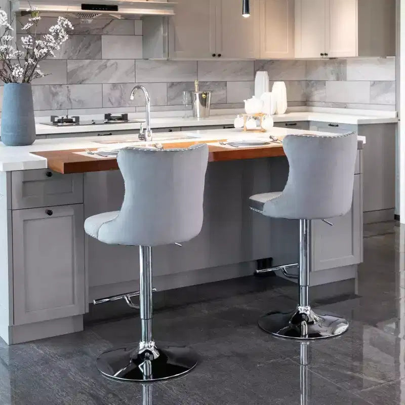 Tabourets de bar pivotants en velours, tabourets de bar modernes rembourrés avec base chromée et dossier capitonné confortables pour la maison, le pub et l'îlot de cuisine - Lot de 2