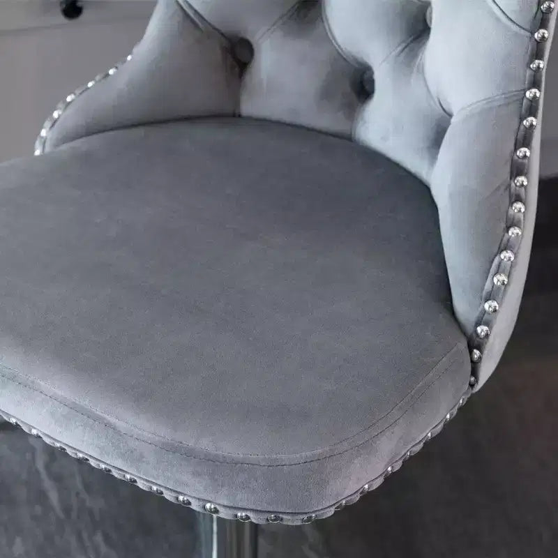 Tabourets de bar pivotants en velours, tabourets de bar modernes rembourrés avec base chromée et dossier capitonné confortables pour la maison, le pub et l'îlot de cuisine - Lot de 2