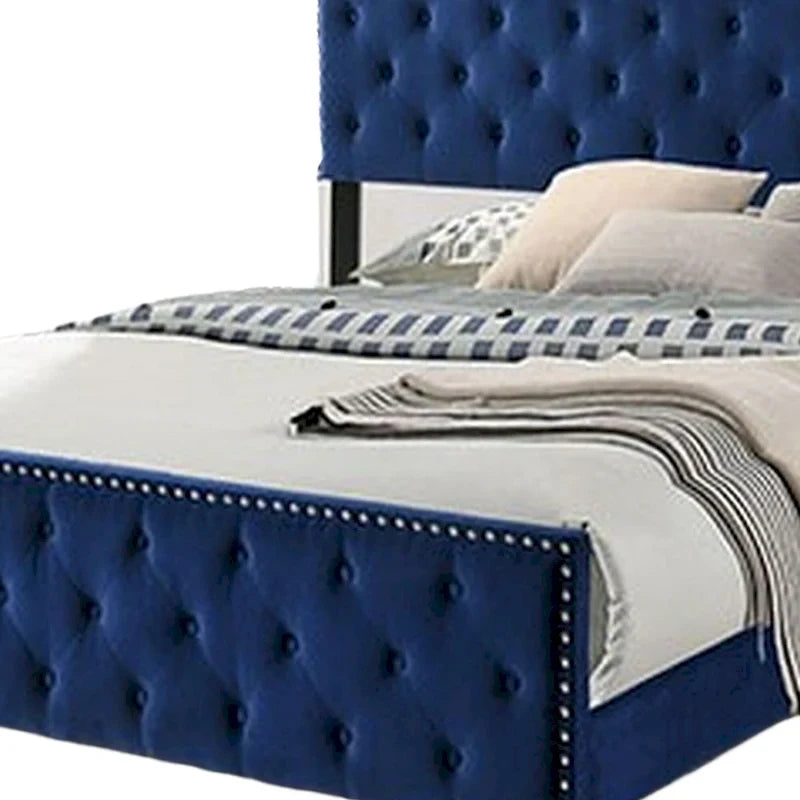 Lit capitonné California King bleu marine avec tête de lit capitonnée et garniture cloutée – Matelas non inclus