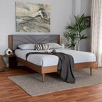 Lit plateforme capitonné cannelé de style Mid-Century Gris / Noyer avec tables de chevet flottantes – Grand lit ou Très grand lit