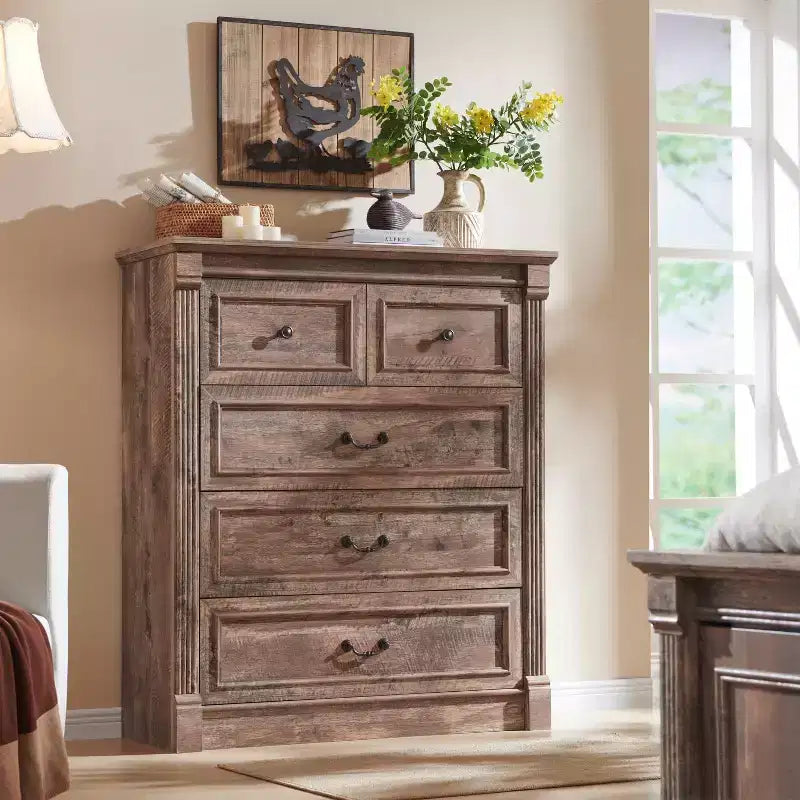 Commode de chambre SinCiDo à 5 tiroirs, commode de ferme de 117 cm de haut avec colonnes romaines