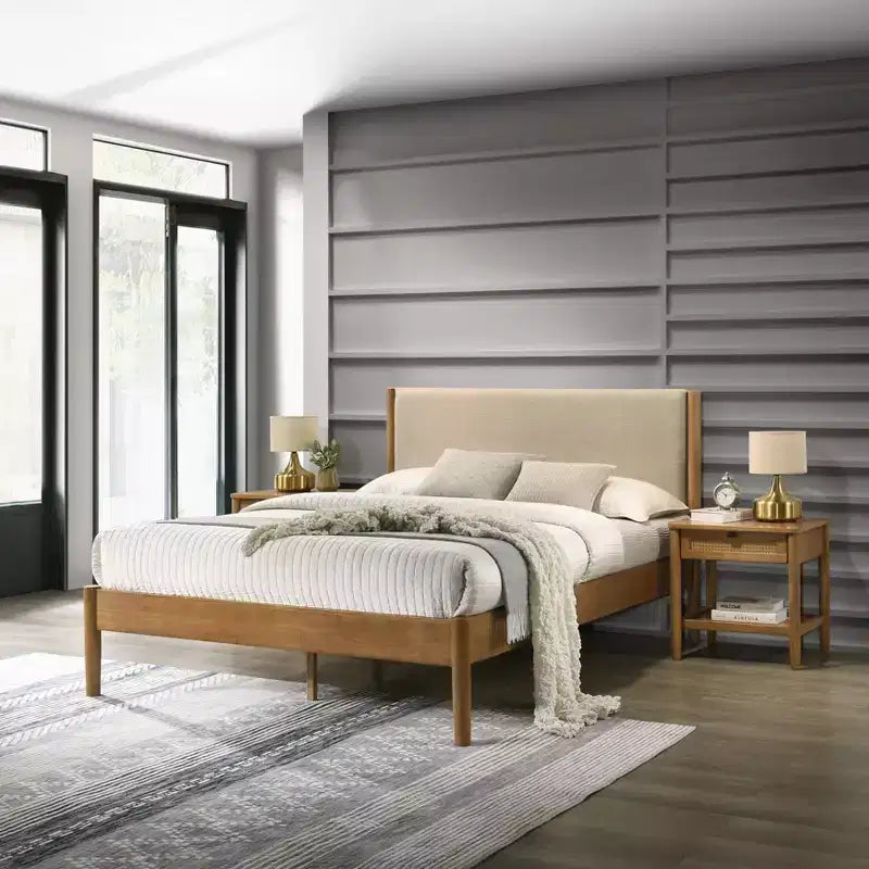 Ensemble de chambre à coucher Roundhill Furniture Vichy 3 pièces en hévéa, lit plateforme avec deux tables de chevet