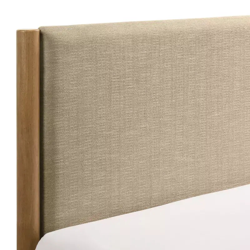 Ensemble de chambre à coucher Roundhill Furniture Vichy 3 pièces en hévéa, lit plateforme avec deux tables de chevet