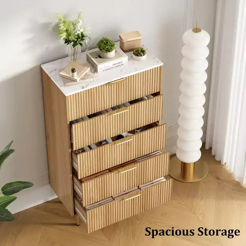 Commode 5 tiroirs blanc / marbre et bois – Panneau cannelé, pour usage individuel